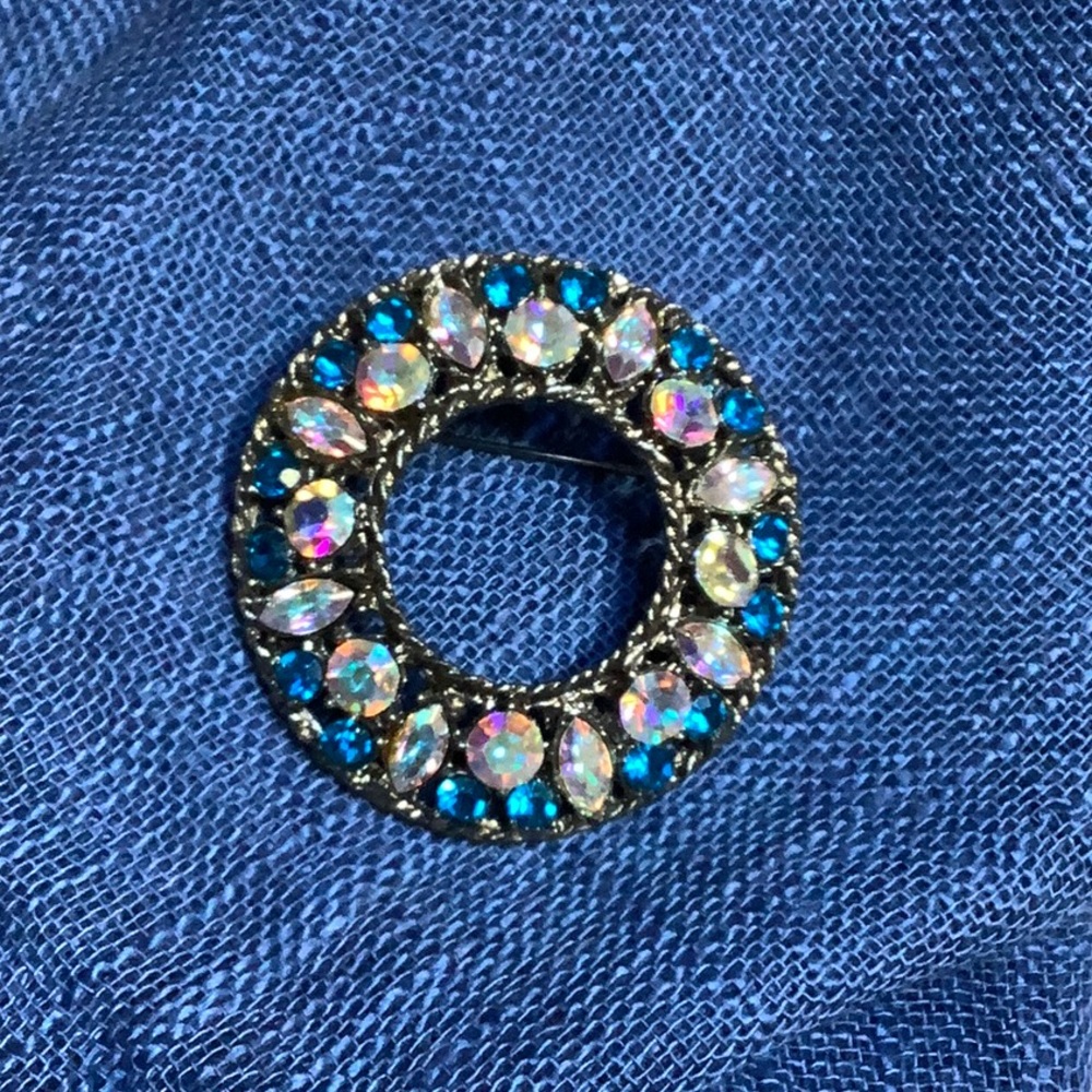 😍Circle Vintage Brooch😍